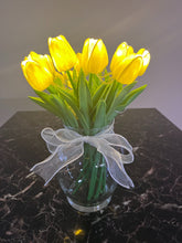 Load image into Gallery viewer, Tulip Flower Light Bouquet